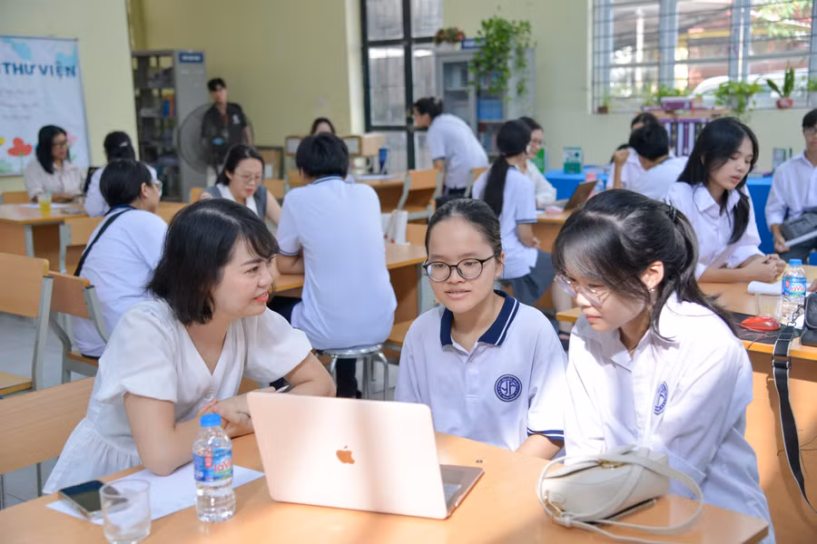 thpt-yen-hoa-9513-7117.jpg