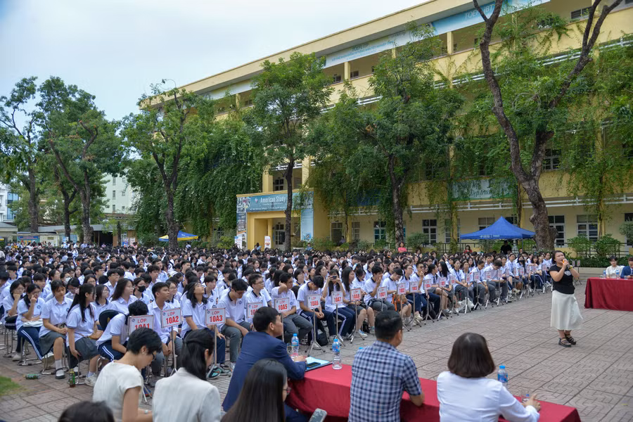 thpt-yen-hoa-9250-5155.jpg