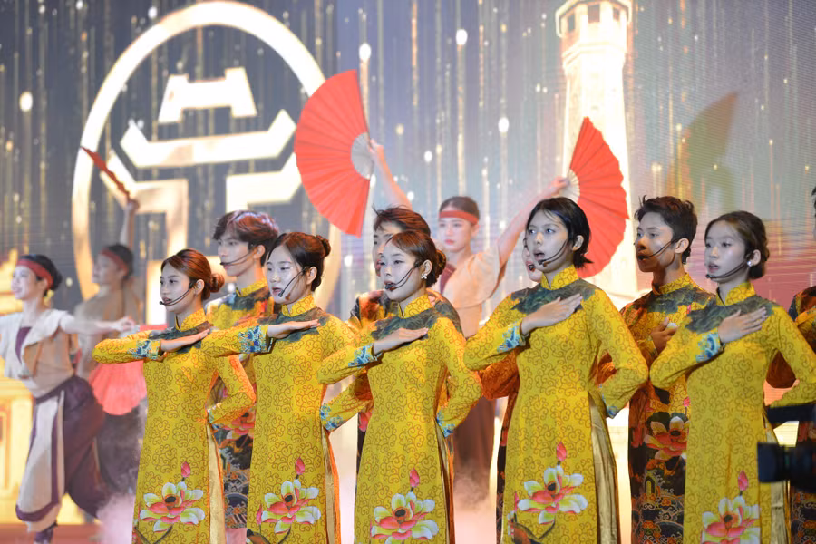 tuyen-duong-thu-khoa-3332-8312.jpg