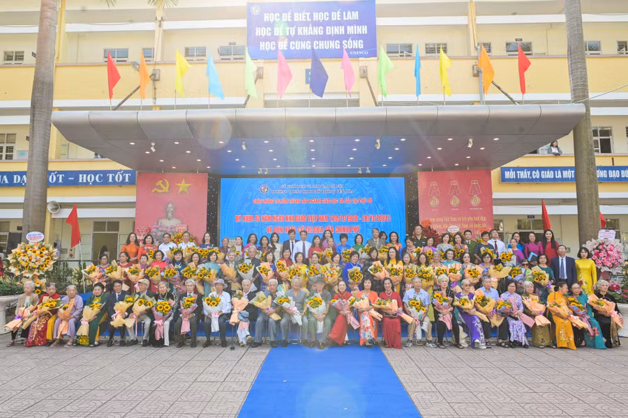 thpt-yen-hoa-8176.jpg