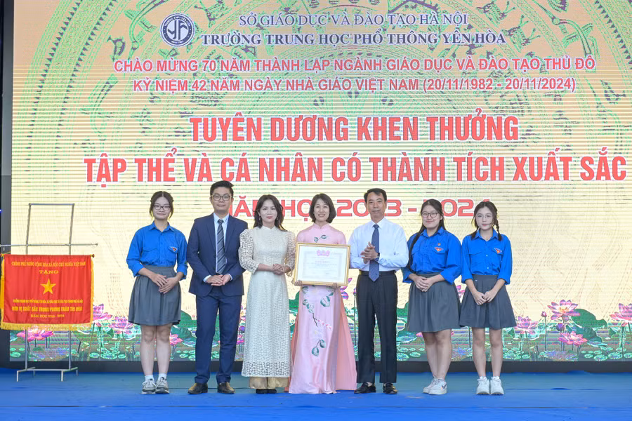thpt-yen-hoa-7908.jpg