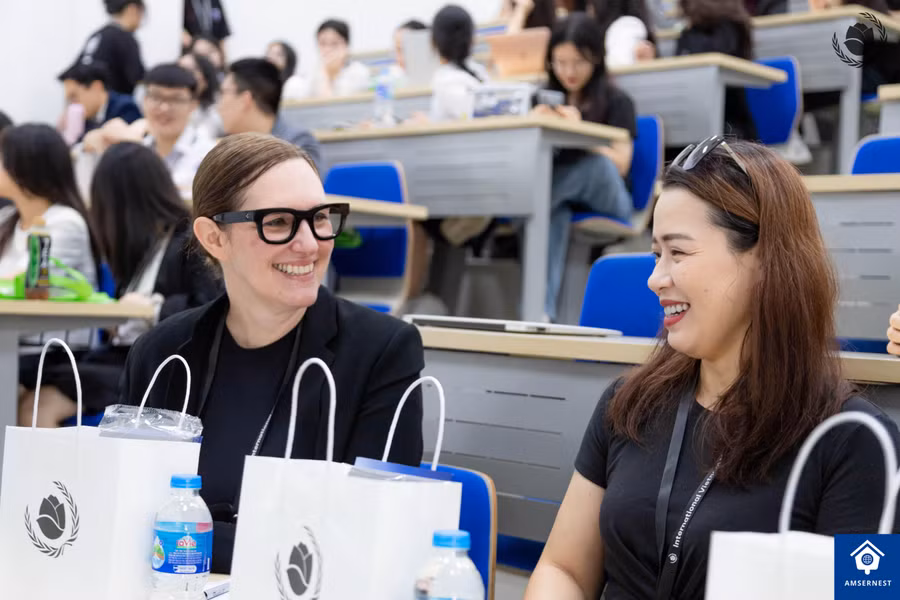 IVMUN DAY_-19.jpg