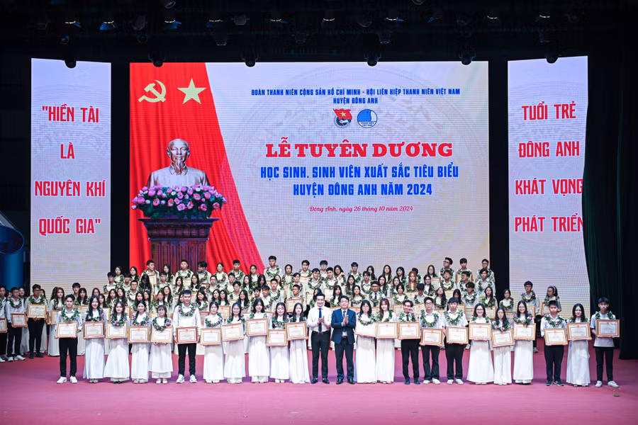 tuyen-duong-hssv-dong-anh-2446-3220-8813.jpg