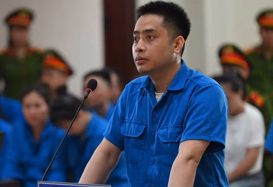 Bị cáo Bùi Đình Khánh tại phiên tòa. Ảnh: Phạm Công