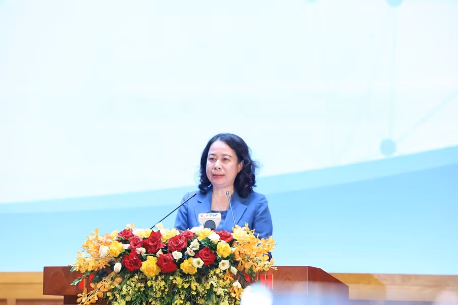 Phó Chủ tịch nước Võ Thị Ánh Xuân, Chủ tịch Hội đồng Bảo trợ Quỹ bảo trợ trẻ em Việt Nam, phát biểu chỉ đạo tại buổi lễ.