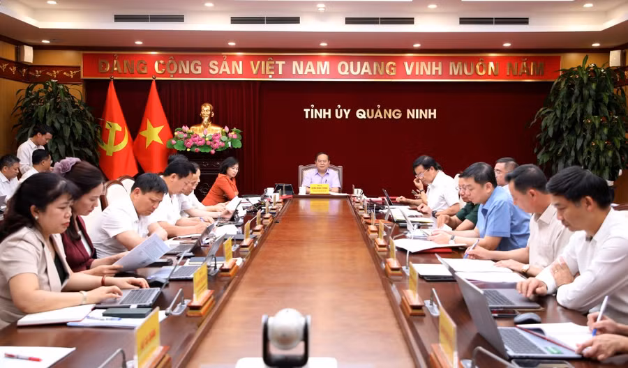 Ông Quản Minh Cường, Bí thư Tỉnh ủy Quảng Ninh chủ trì và kết luận hội nghị.