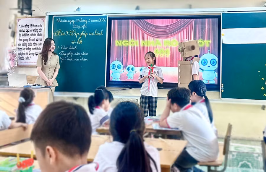 Học sinh Trường Tiểu học Quang Trung, phường Hạ Long.