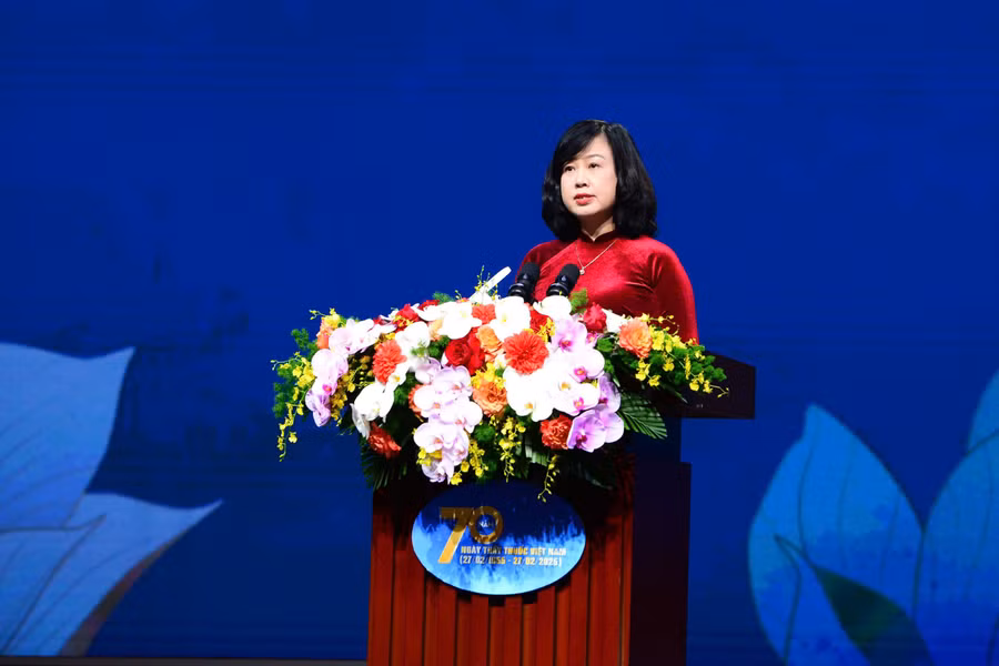 9e9005e84b70f52eac61.jpg