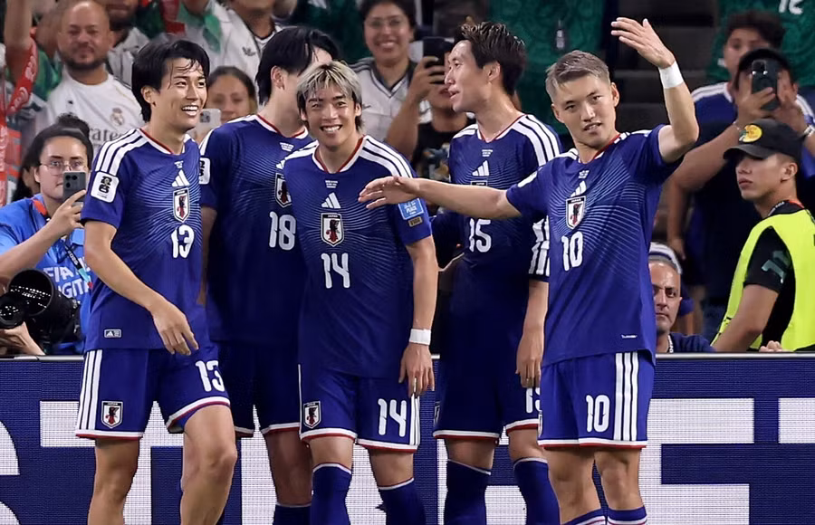 tunisia-v-japan-action-5.jpg