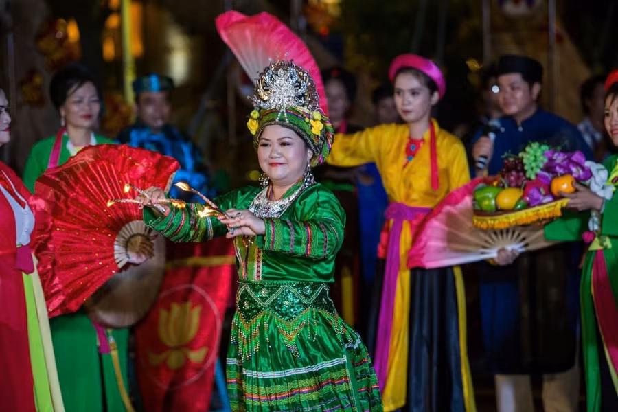 chau-van-giua-nhip-song-hien-dai-manh-ngam-thieng-3.jpg