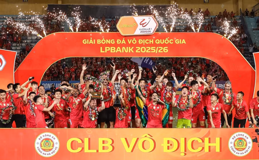 Chức vô địch V-League 2025-2026 mở ra cho Công an Hà Nội cơ hội chinh phục sân chơi AFC Champions League Elite. Ảnh: INT.