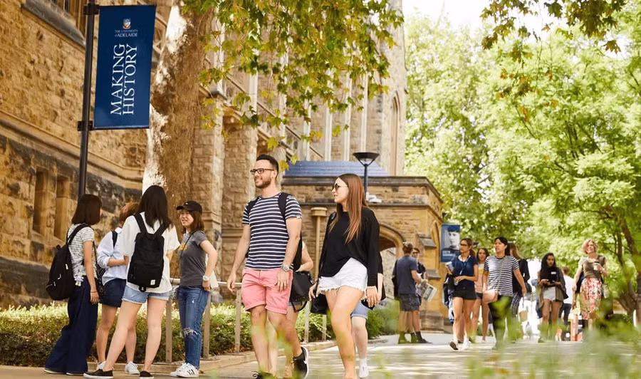 Ủy ban Giáo dục Đại học Australia thúc đẩy kết nối giáo dục đại học.