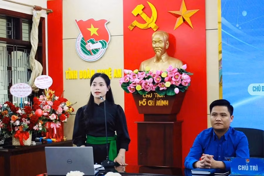 co-giao-lo-thi-bao-vy-5.jpg