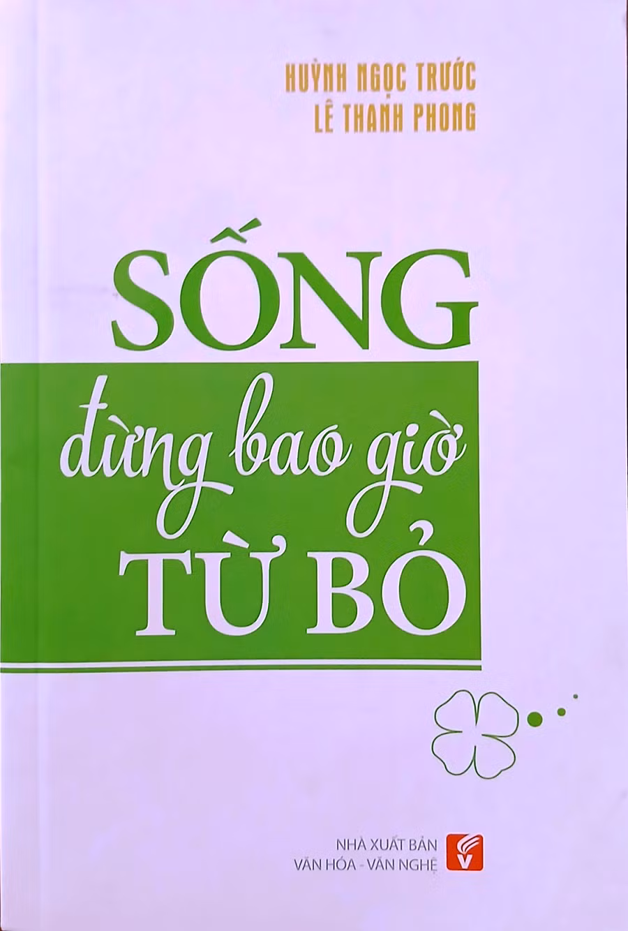 tu-trang-sach-quy-thay-tinh-nghia-vo-chong.png