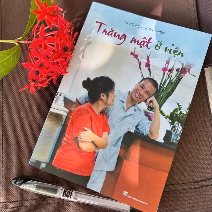tu-trang-sach-phep-mau-la-van-o-lai.jpg