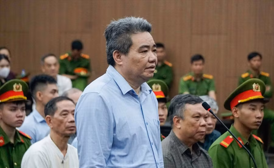 doanh-nghiep-khai-chi-tien-de-trung-thau-2.jpg