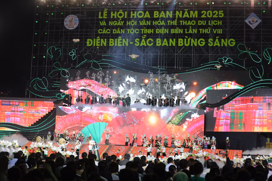 hoa-ban-va-mach-nguon-van-hoa-dien-bien-1.jpg