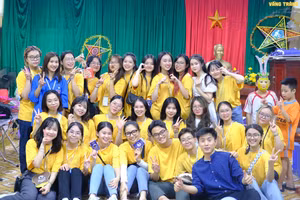 ‘Mơ về ngày thơ’ mang Trung thu đến với bệnh nhi Đống Đa