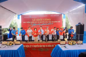 Khu tưởng niệm liệt sĩ Nguyễn Văn Thạc và đồng đội được xây dựng ở Quảng Trị.