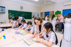 Hệ thống giáo dục Chu Văn An và đối tác quốc tế trao đổi giải pháp giáo dục Tiếng Anh.