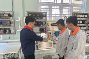 Học viên cơ sở GDNN tăng cường thực hành.
