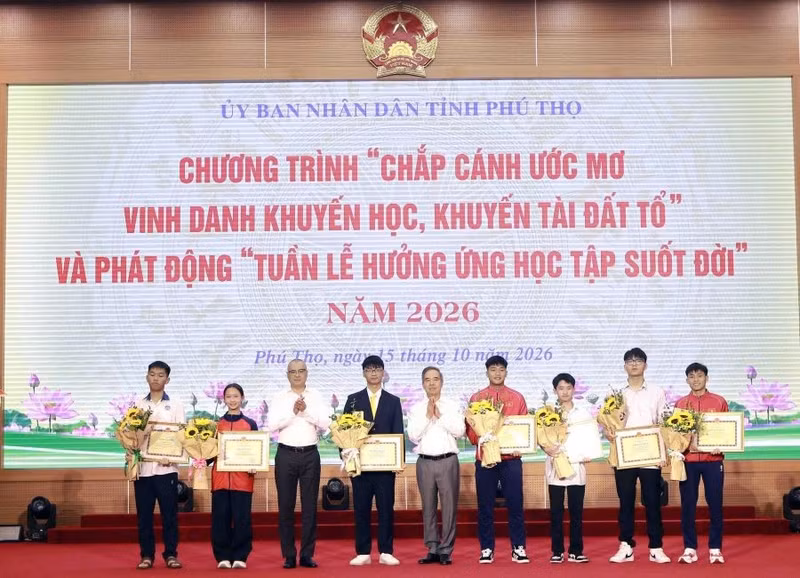 Phú Thọ vinh danh khuyến học, khuyến tài và phát động học tập suốt đời năm 2026