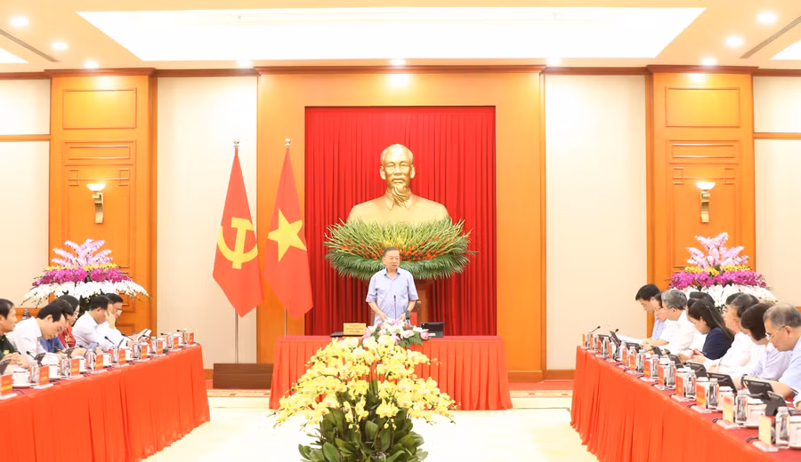 Tổng Bí thư, Chủ tịch nước Tô Lâm chủ trì cuộc làm việc.