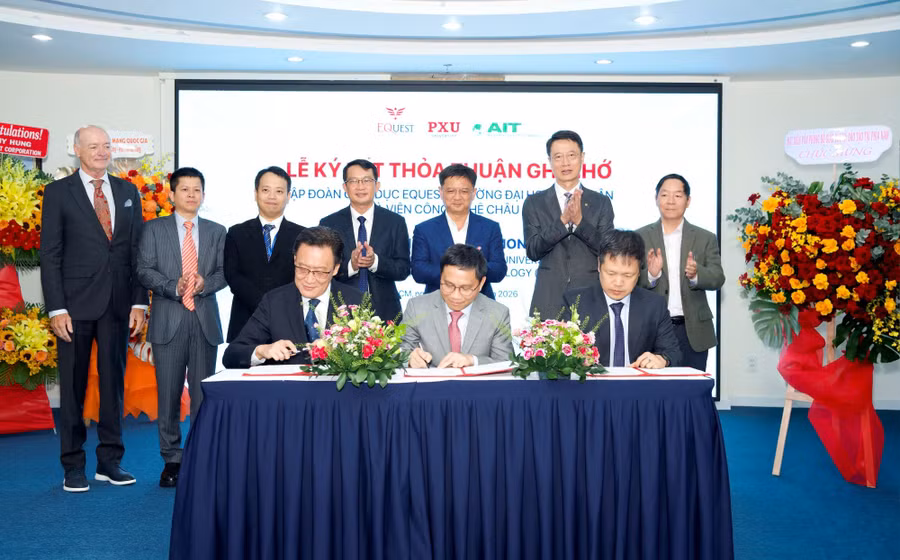 Tập đoàn Giáo dục EQuest, Trường Đại học Phú Xuân và Viện Công nghệ Châu Á ký kết Biên bản ghi nhớ hợp tác.