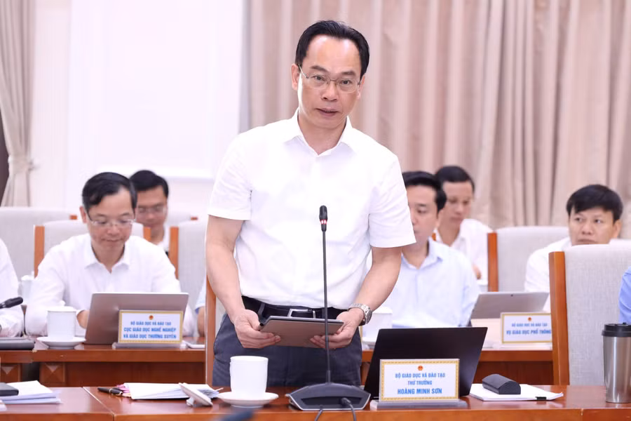 hoi-nghi-8.jpg