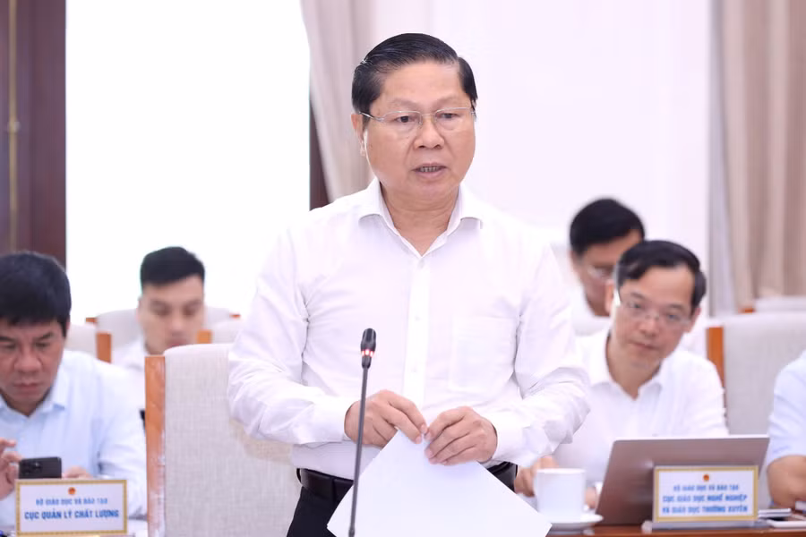 hoi-nghi-9.jpg
