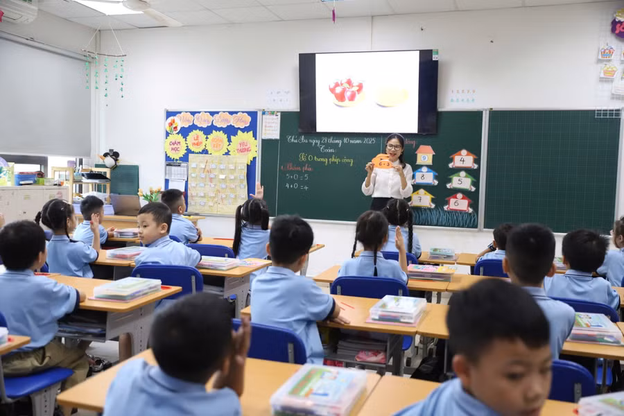 Học sinh Trường Tiểu học - THCS-THPT Hồng Đức (Hưng Yên).