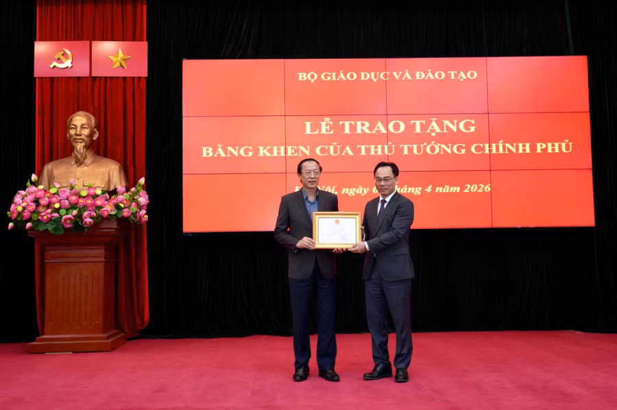 trao-thuong-3.jpg