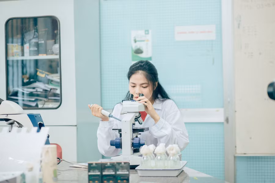 Sinh viên Trường Đại học Sư phạm - Đại học Đà Nẵng.