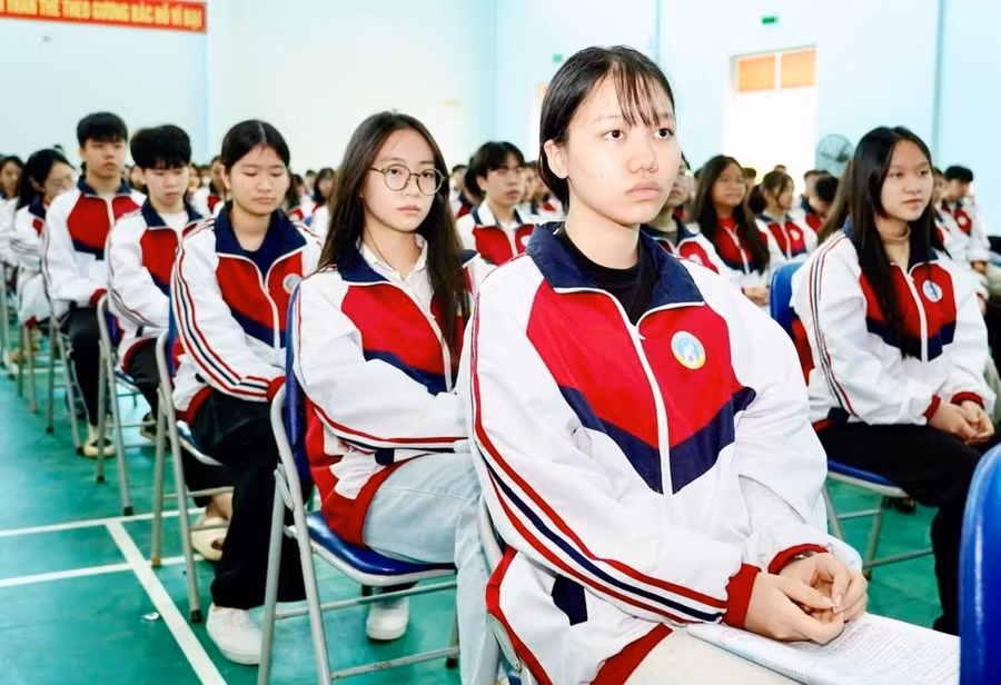 Thí sinh tham gia Kỳ thi chọn học sinh giỏi quốc gia năm học 2025-2026 tại Thái Nguyên. Ảnh: Phạm Vũ.