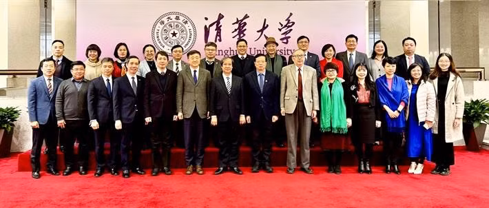 bo-gddt-vn-lam-viec-voi-dai-hoc-thanh-hoa-111.jpg