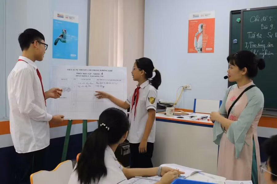 Giờ học tại Trường THCS Nam Từ Liêm (Hà Nội).