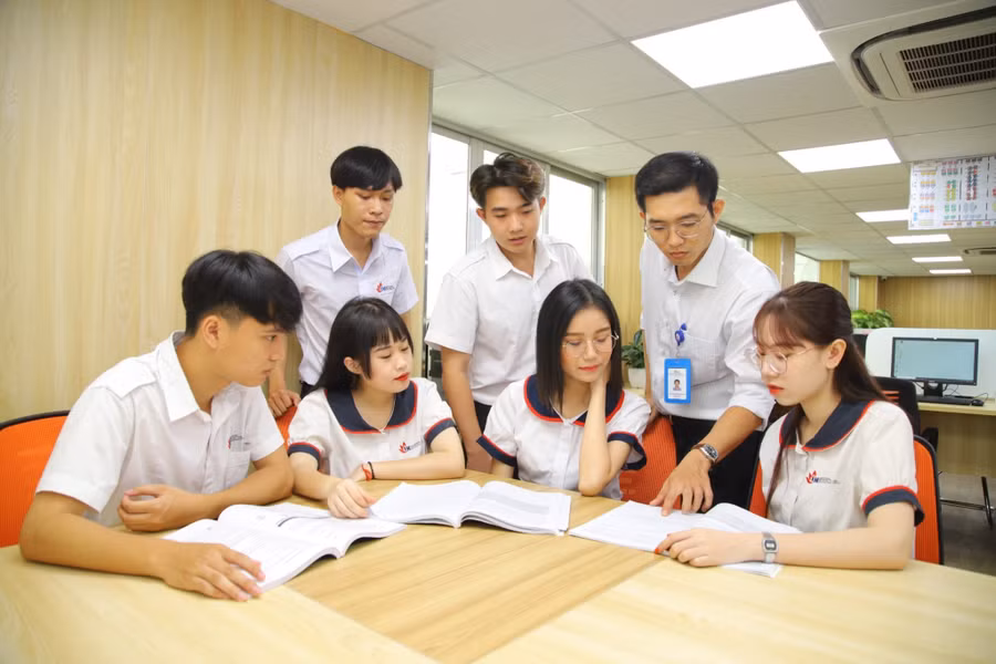 Sinh viên Trường Đại học Công nghiệp Thành phố Hồ Chí Minh.