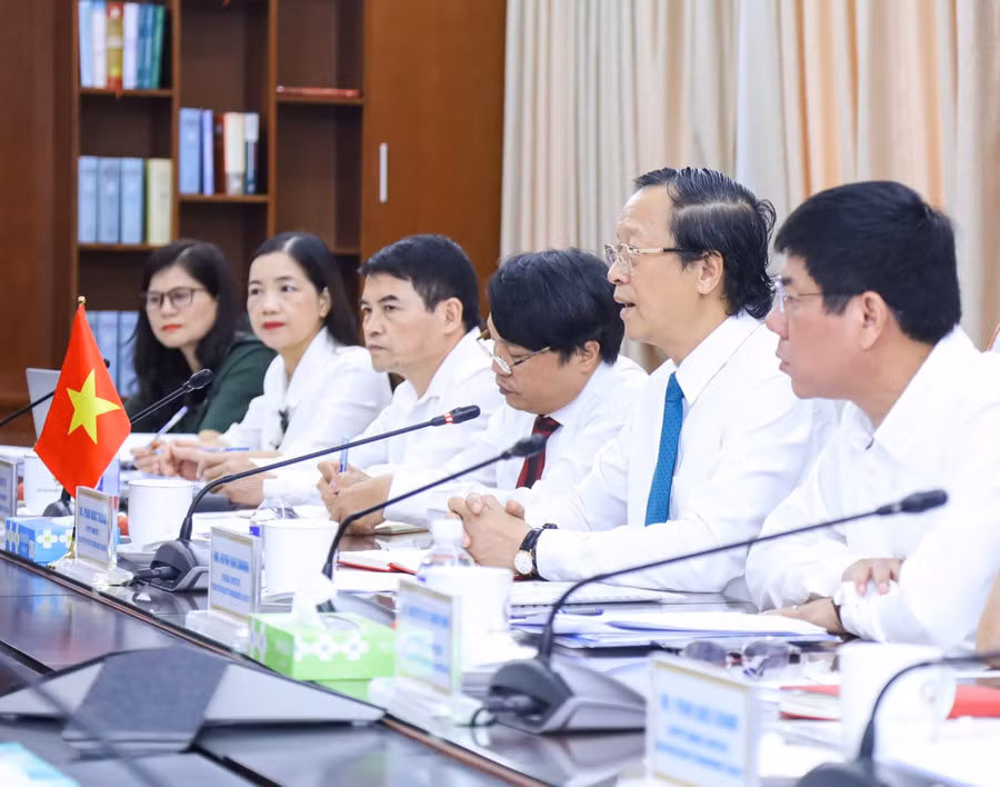 tt-thuong-lam-viec-voi-seameo8.jpg
