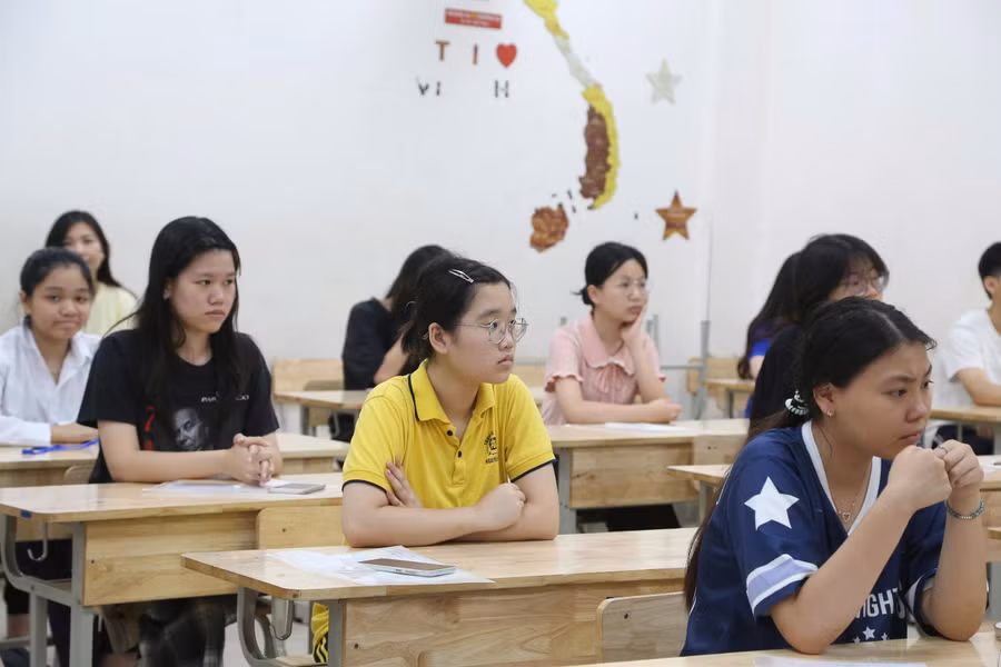 Thí sinh Hà Nội thi vào lớp 10. Ảnh: Đăng Chung