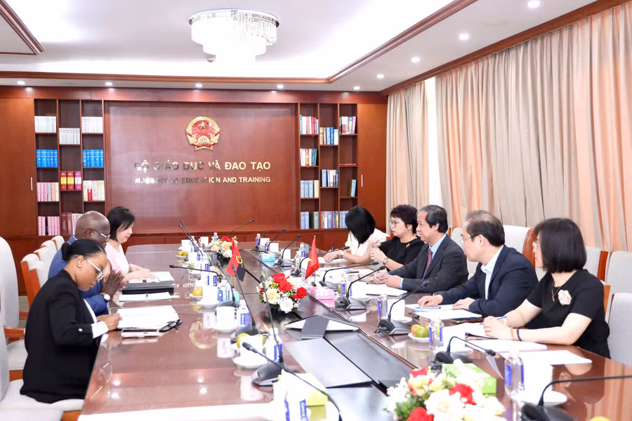Quang cảnh tại buổi tiếp.
