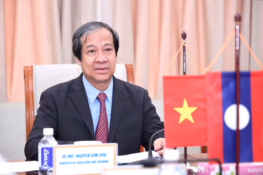 bt-tiep-dai-su-lao5.jpg