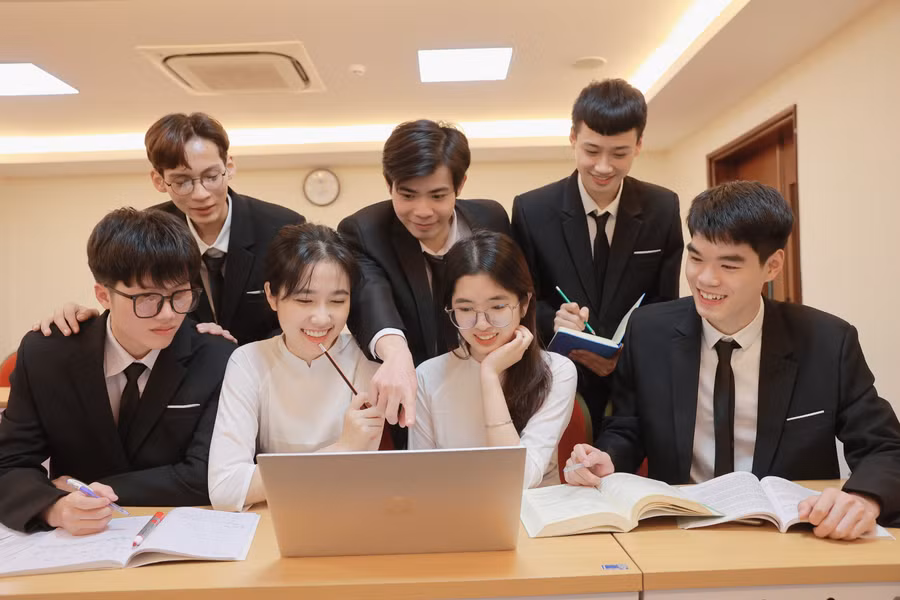 Sinh viên Trường ĐH Thủy Lợi.