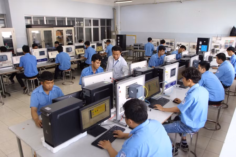 Giờ học tại Trường CĐ Kỹ thuật Cao Thắng.