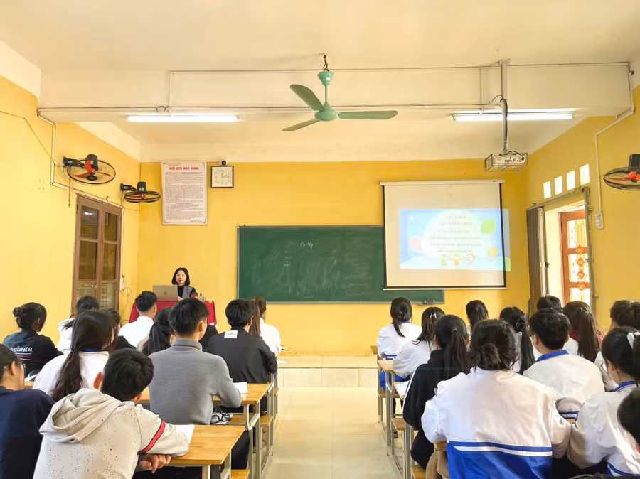 Giờ học tại Trường THPT Lam Kinh (Thanh Hóa).
