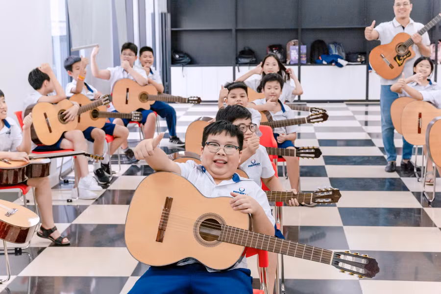 Quy định cụ thể các khái niệm “năng khiếu”, “nghệ thuật”, “thể dục, thể thao”.