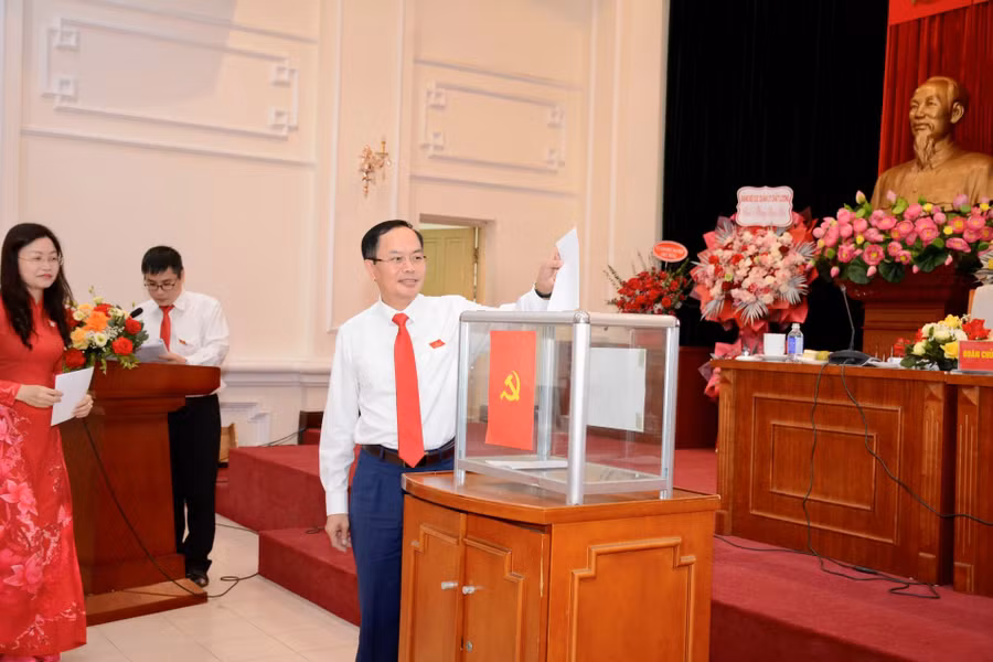dai-hoi-vu-tccb5.jpg