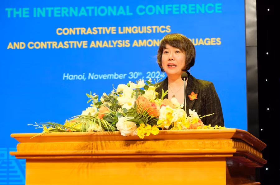 hoi-thao-ngon-ngu2.jpg