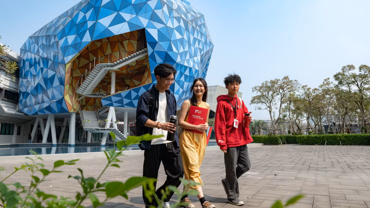 Sinh viên Trường Đại học Anh Quốc Việt Nam. Ảnh minh họa/BUV.