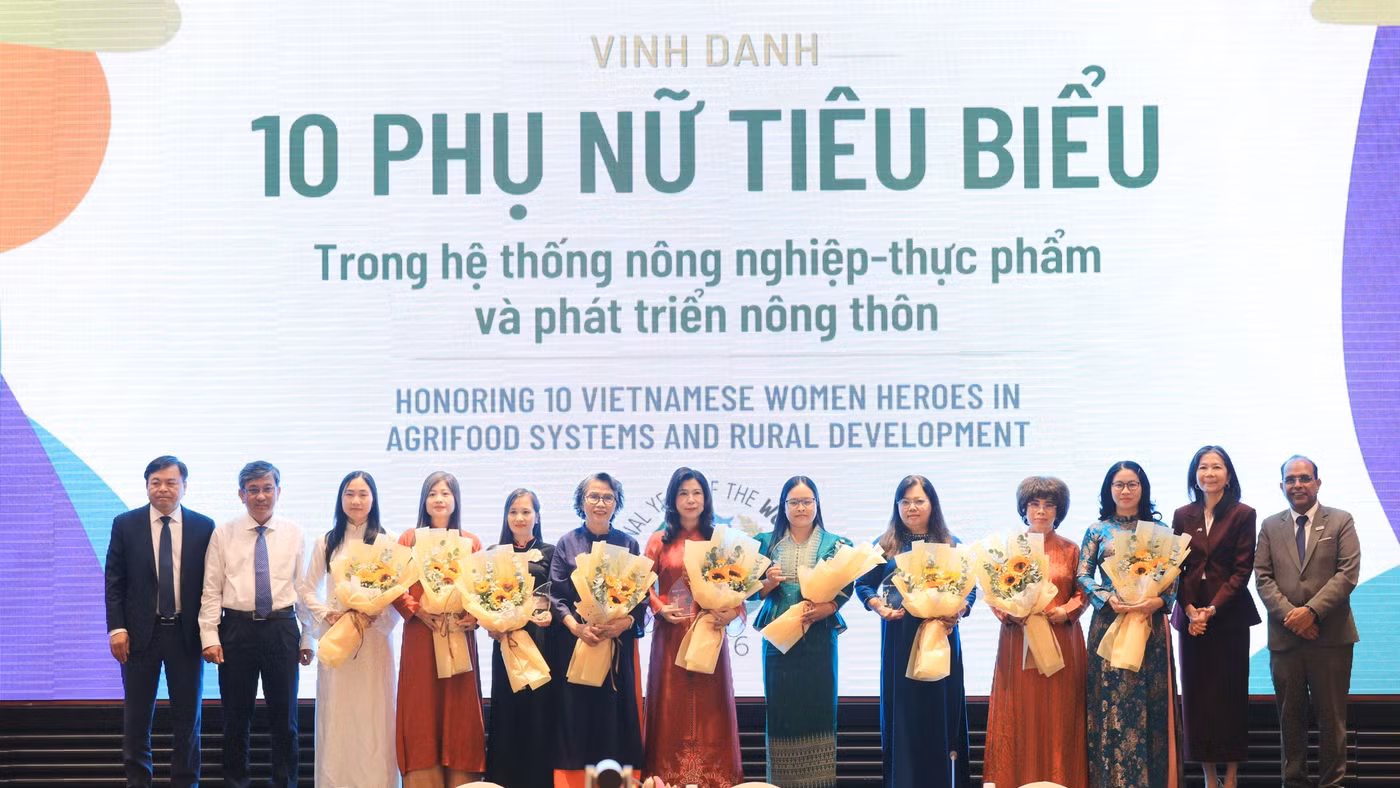 GS.TS.NGƯT Nguyễn Thị Lan được tôn vinh là phụ nữ tiêu biểu