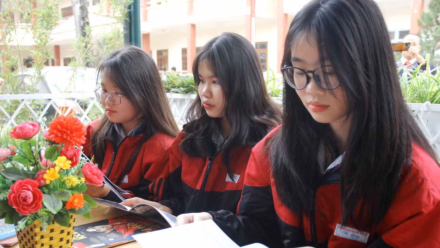 Xây dựng hệ sinh thái học tập suốt đời trong bối cảnh chuyển đổi số